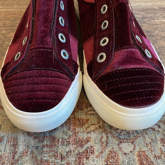 Blowfish Malibu Play Port Velvet size 10 slip on women’s sneakers - Picture 7 of 14